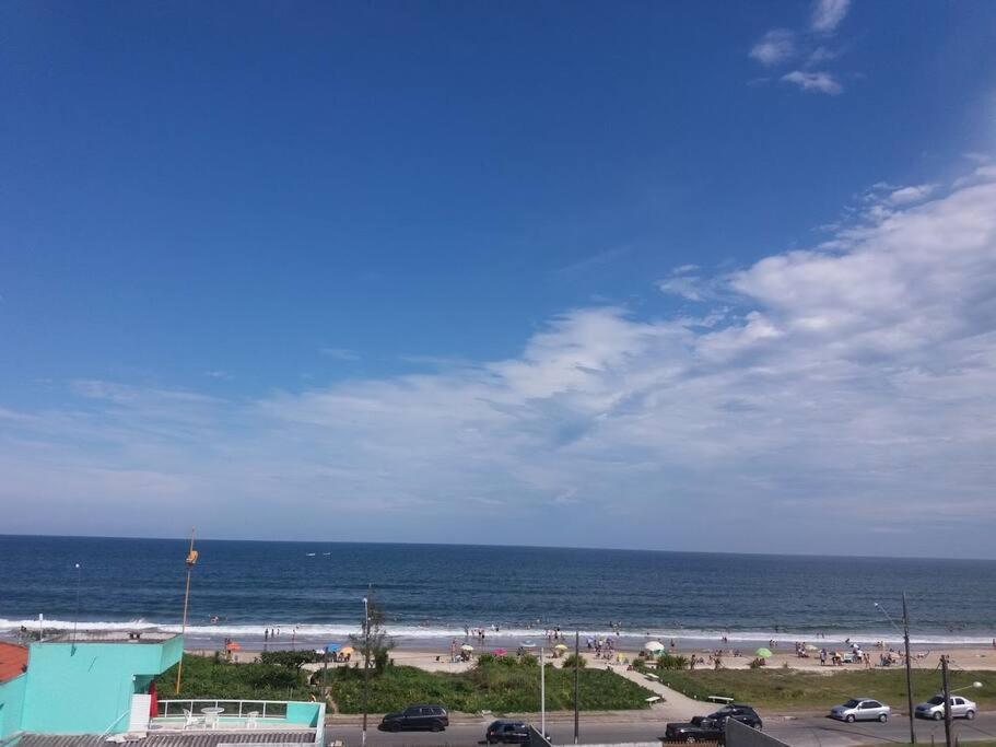 Ensolarado Apto Com Vista Para O Mar Matinhos Bagian luar foto